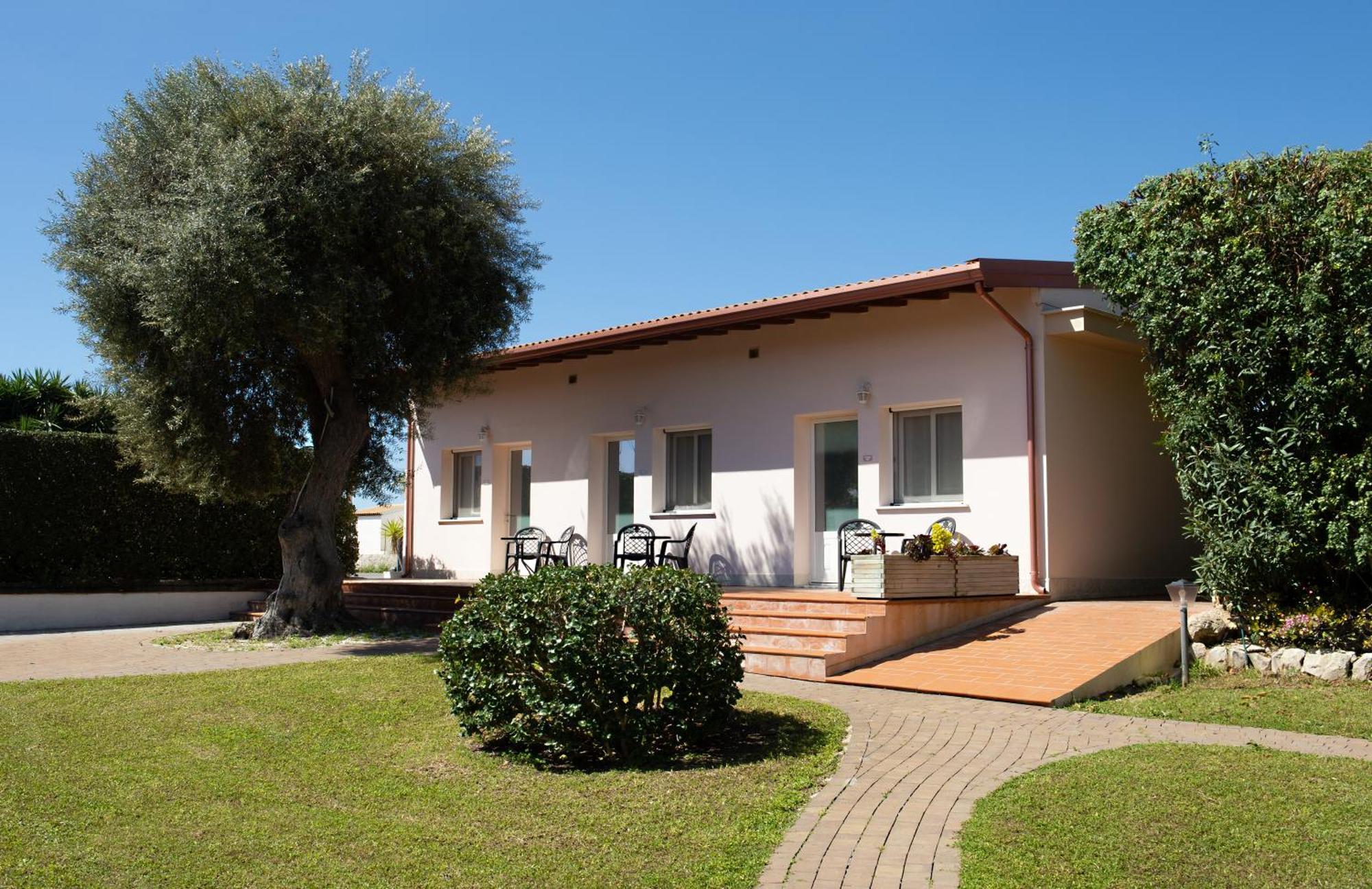 סירקוזה Isola Charm B&B - A Historic Villa Near Punta Del Pero Beach מראה חיצוני תמונה