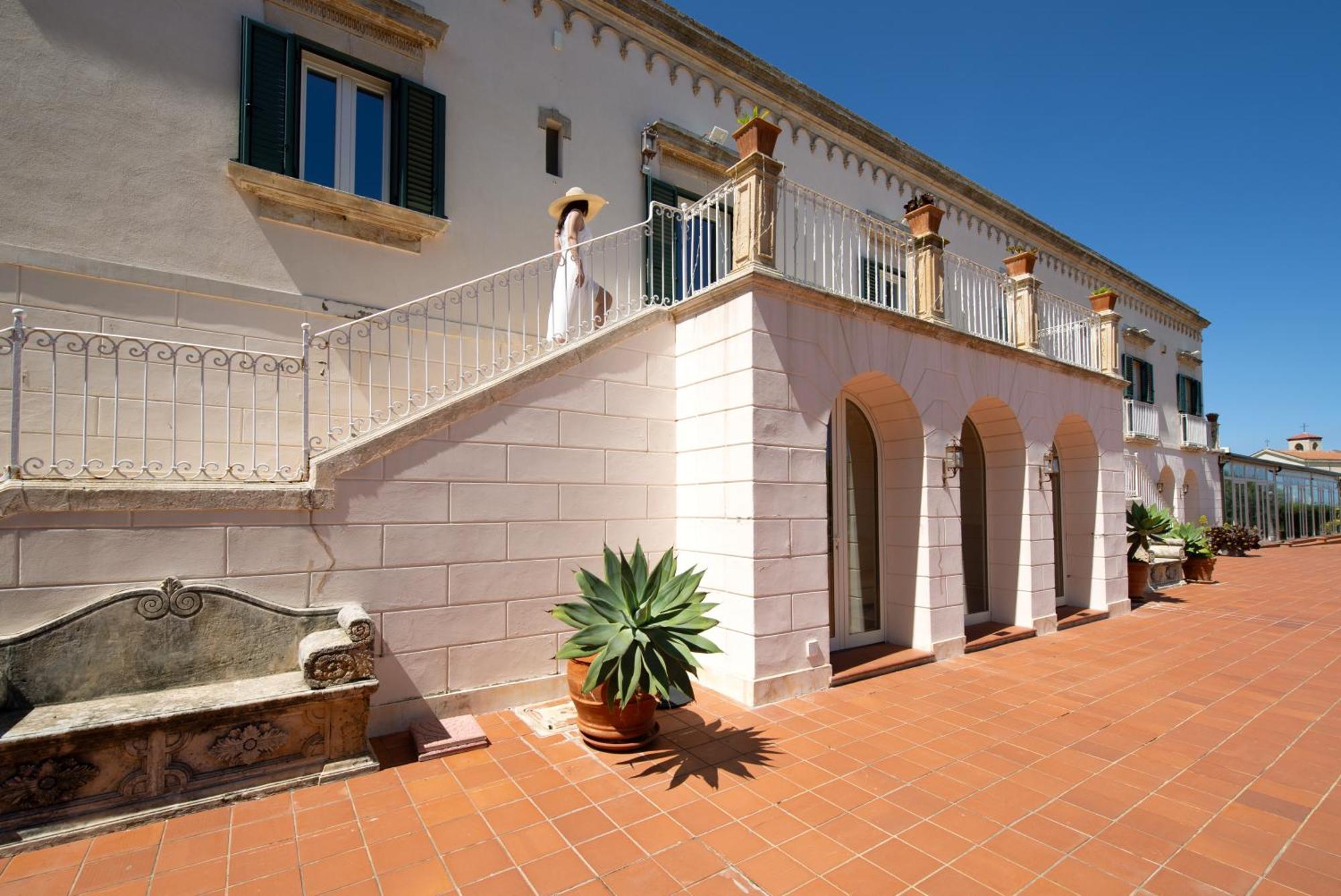 סירקוזה Isola Charm B&B - A Historic Villa Near Punta Del Pero Beach מראה חיצוני תמונה