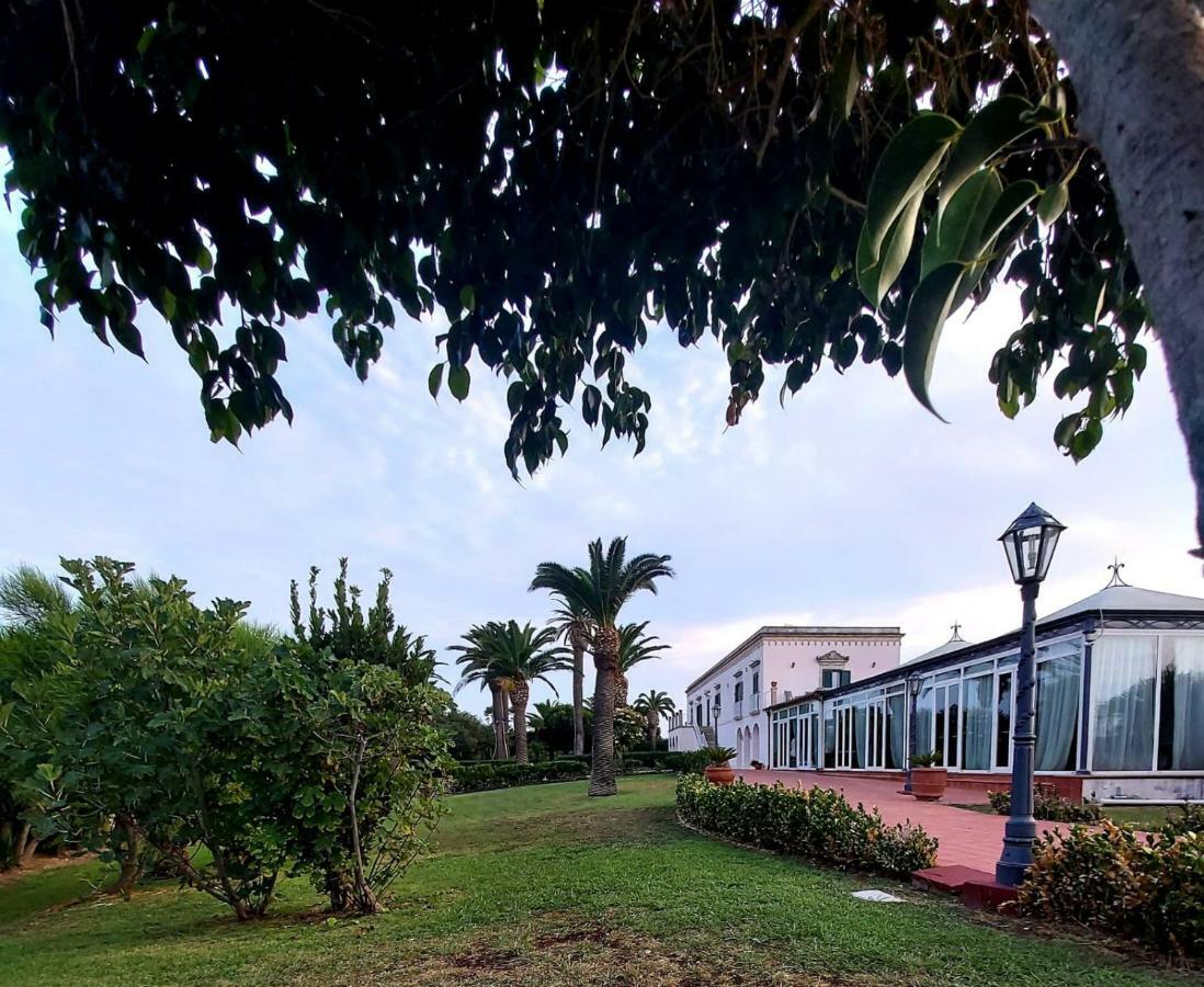 סירקוזה Isola Charm B&B - A Historic Villa Near Punta Del Pero Beach מראה חיצוני תמונה